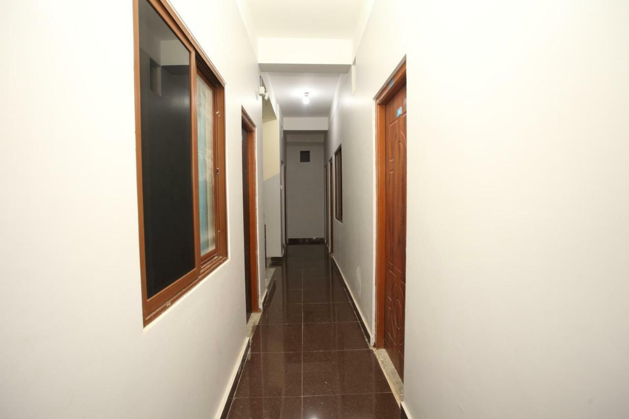 Spot On 503 Lisno Restaurant And Lodge Lumbini Exterior photo